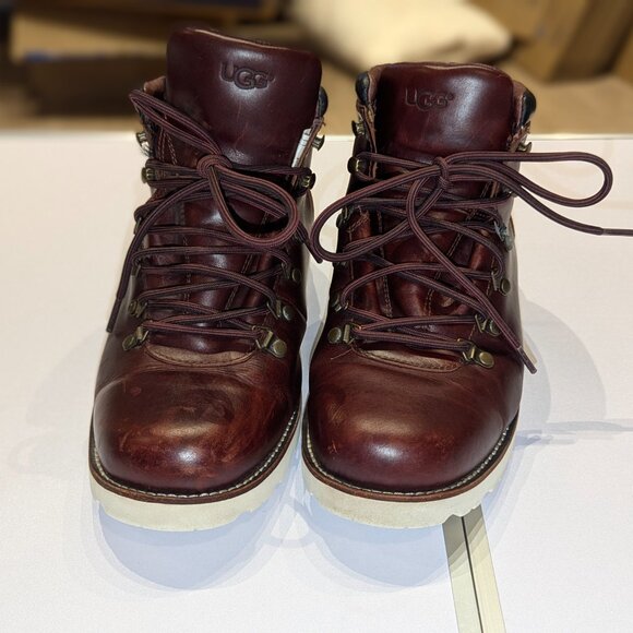 UGG Men\'s Burgundy Leather Lace-Up Boots main image 9